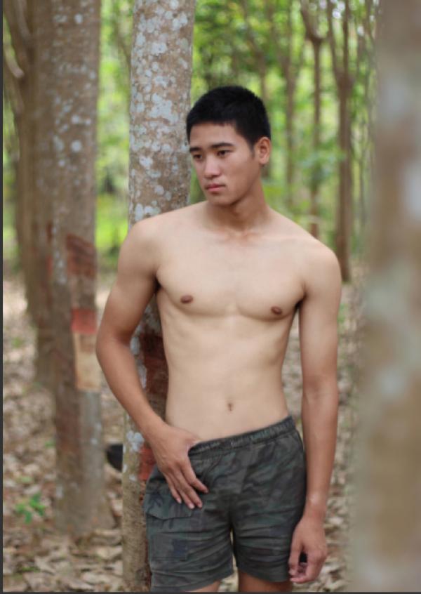 Alexis-Men-2